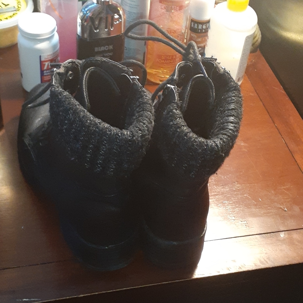 Boots - Picture 2 of 4